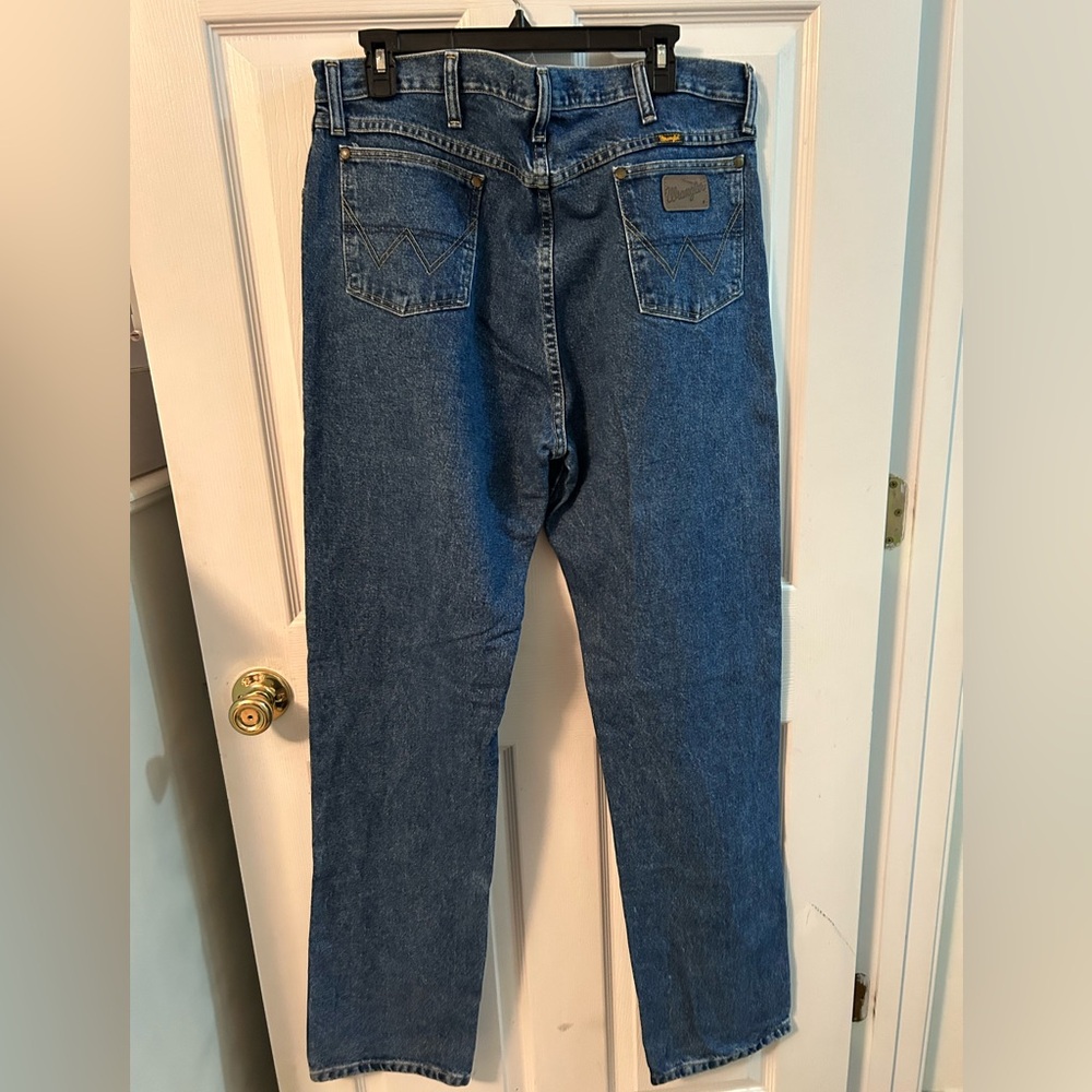 Wrangler George Strait Cowboy Cut Jeans